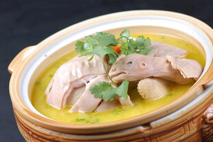 黄汤炖猪肚鸡美食图