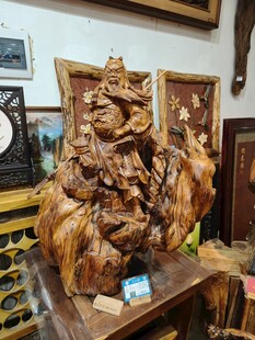 精美木雕摆件