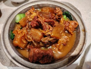 牛腩煲