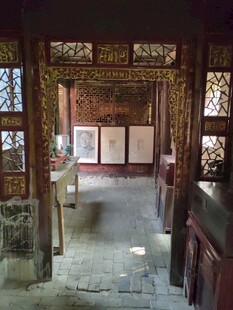 古宅内景
