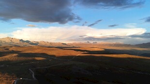 壮丽草原天空景观