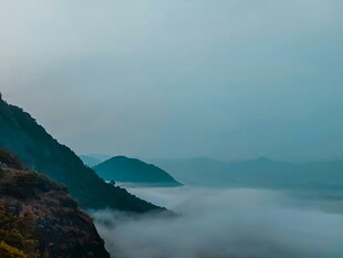 山间云海美景