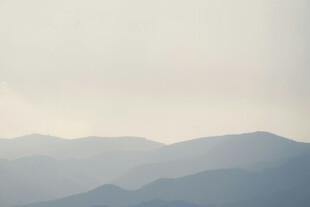 远山朦胧景