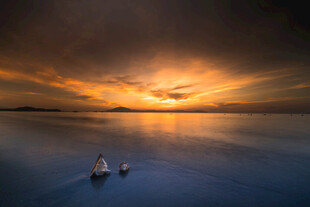 夕阳海面