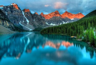山水湖景