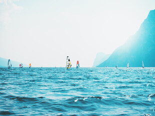 海上帆船