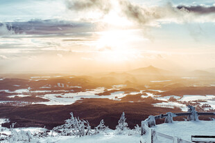 高原雪山