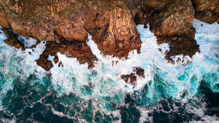 海浪礁石