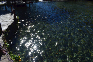 湖水