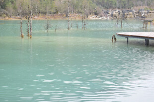 湖水