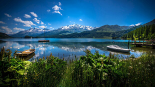 湖畔美景
