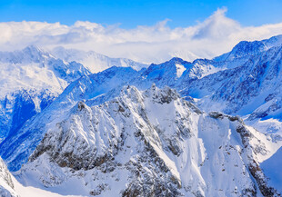 壮丽雪山