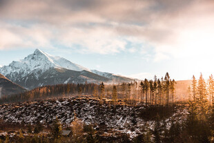 壮丽雪山