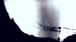 黑白抽象边缘画面