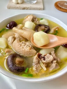 菌菇山药鸡汤