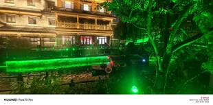 河畔建筑
