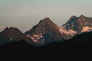 壮丽山景