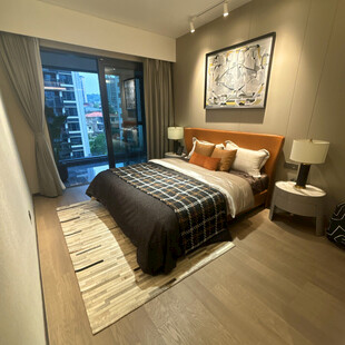 现代简约风格温馨卧室