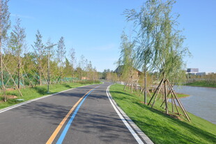 北京朝阳坝河景观美丽骑行道