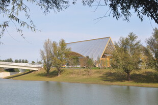 北京朝阳坝河景观