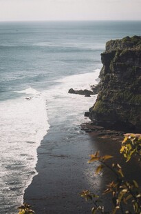 海边悬崖美景