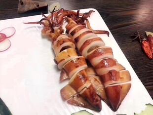 烤鱿鱼串