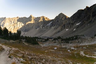 山间美景
