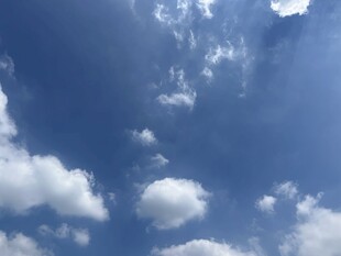 蓝天白云