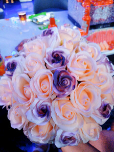 浪漫多彩玫瑰花束