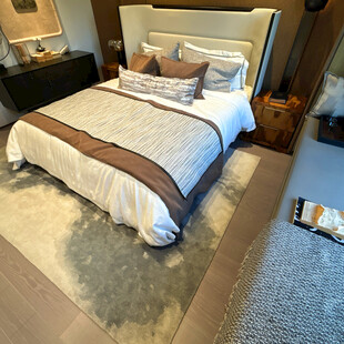 现代简约风格卧室床铺展示