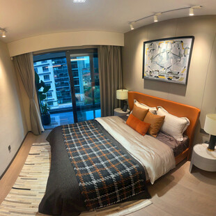 现代简约风格温馨卧室