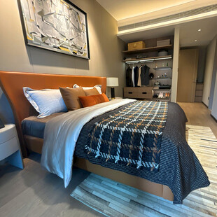 现代风格温馨卧室场景