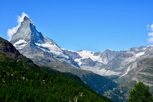 马特洪峰壮丽山景