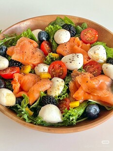 三文鱼蔬菜沙拉