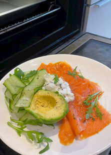 三文鱼牛油果沙拉