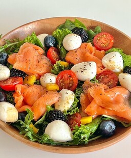 三文鱼蔬菜沙拉