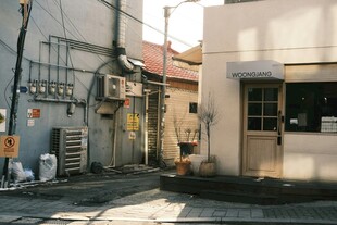 日式小巷街景