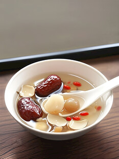 红枣莲子养生汤