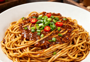 肉酱拌面