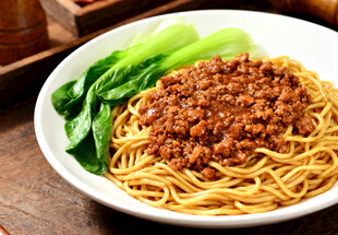 肉酱拌面
