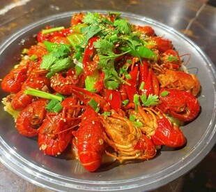 香辣诱人的美味小龙虾