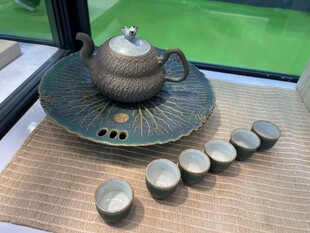 古朴茶具套装展示
