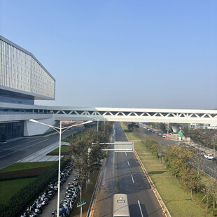 现代化城市高架桥景观