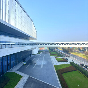 现代大气的建筑外观景观