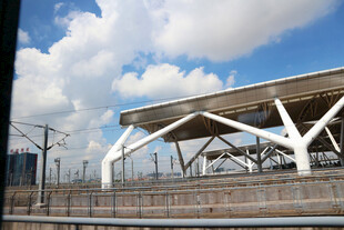 高铁站现代风格户外建筑景观