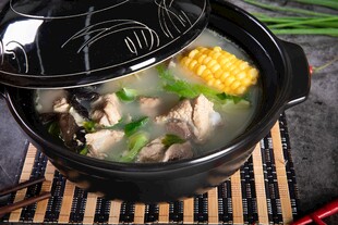 玉米排骨汤