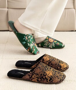 刺绣拖鞋
