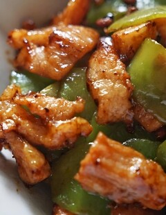 青椒炒肉片