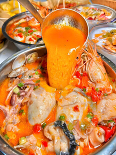 冬阴功海鲜火锅