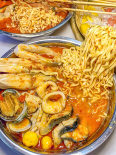 海鲜拉面